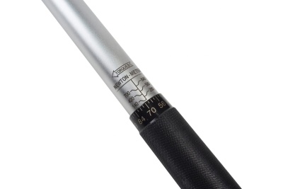 Динамометрический ключ JTC 3/4 усилие затяжки 140-840 Нм, длина 1155 мм 6906