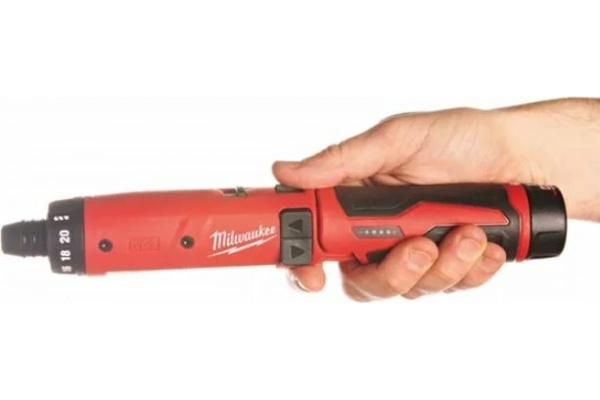 Аккумуляторная отвертка Milwaukee M4 D-202B 4933440475