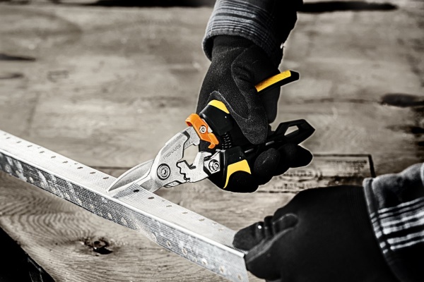 Ножницы для металла Fiskars прямые PowerGear 1027207