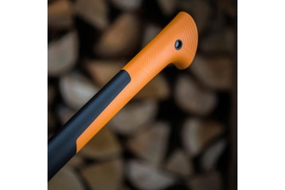 Набор Fiskars: топор Х25, малая садовая пила SW 73 1025437